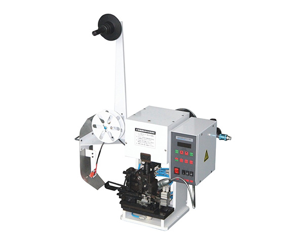 AUTOMATISCH Abisolieren und Crimpen MACHINE