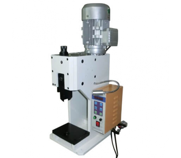 Máquina Prensadora De Conversión De Frecuencia TFP-2.0ELN (ESTRUCTURA KOMAX)